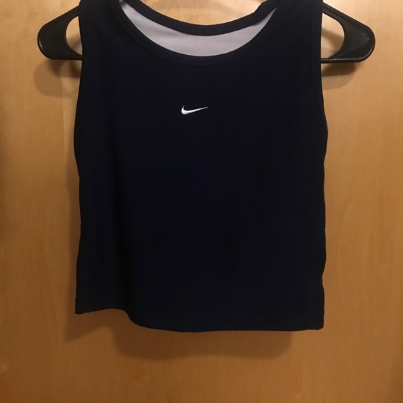 Super cute cropped nike tank. - Picture 2 of 4
